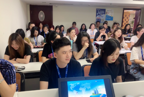 新航道浙江学校丨2019年8月，32场教研，教学质量的提高没有止境！