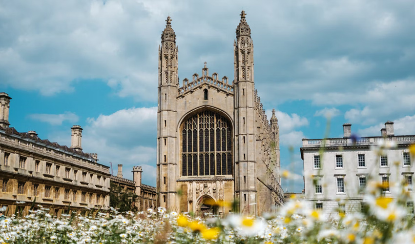 2023年英国留学申请时间规划