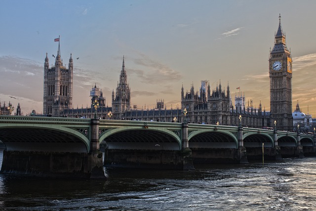 培养精英女性:8大顶 尖英国女校介绍