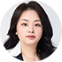 徐佩:客户服务部总监兼雅思北美精英光谷中心校长。英语科班出身，教育行业13年工作管理经验，擅长国际备考，国际本科留学规划，对英中，康礼，光谷剑桥，美加，爱莎等国际学校规划非常精通。