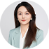 李冰晖:爱丁堡大学对外英语教学专业硕士。雅思总分8分，写作7.5分，高中英语教师资格证 / 普通话一乙证书。8年雅思写作授课经验；曾担任“北京国际电影节”志愿者翻译。耐心细心，擅长因材施教，引导归纳，